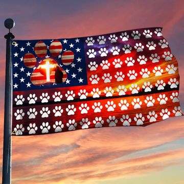 Discover Dog Grommet Flag Paws