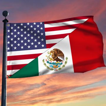 Discover American Mexican Grommet Flag