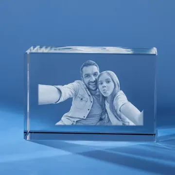 Discover Personalised 3D Crystal Photo Engraved Gift for Dad Mom
