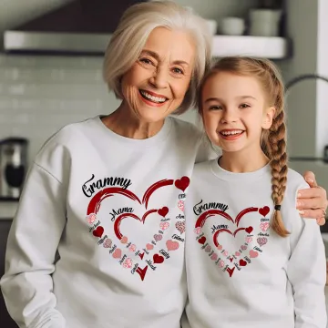 Discover Personalised Heart Design Family T-shirt Sweatshirt with Kid‘s Names Christmas Mother's Day Birthday Gift for Mom Grandma Kid