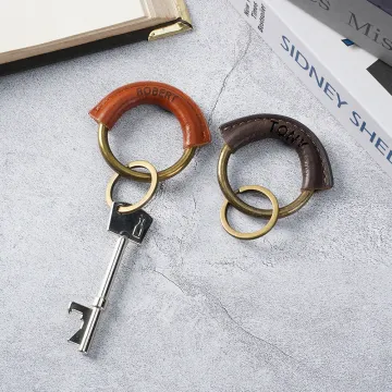 Discover Personalised Simple Leather Keychain with Name Key Accessories Father's Day Mother's Day Birthday Gift for Men Women