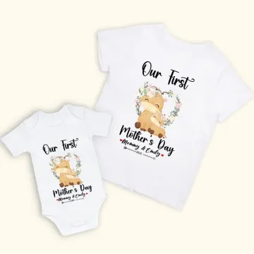 Discover Personalised Cotton Our First Mother’s Day Giraffe Mommy T-shirt and Baby Onesie with Names and Year Gift for New Mom Baby