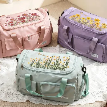 Discover Personalised Birth Flower Multi-Compartment Large Travel Bag with Name and Shoulder Strap Travel Essential Birthday Gift for Women