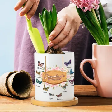 Discover Personalised Grandma's Butterfly Kisses Ceramic Succulent Planter Pot with 1-10 Names and Bamboo Tray Christmas Birthday Gift for Grandma