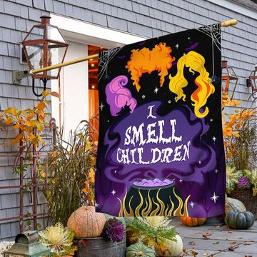 Discover Three Witches Halloween I Smell Children Flag