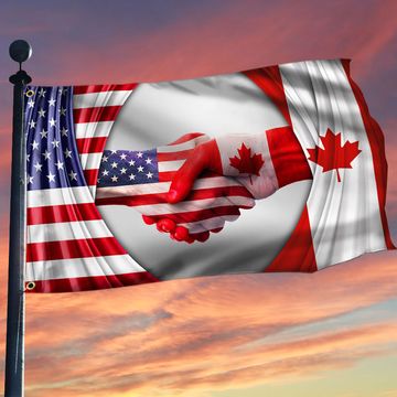 Discover Canadian USA Friendship Grommet Flag QNK1043GFv1