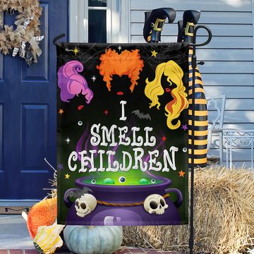 Discover Three Witches Halloween I Smell Children Hocus Pocus Flag