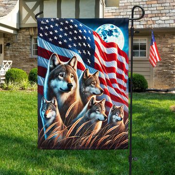 Discover Wolf American Flag