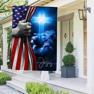 Discover Jesus My Savior Lion Christian Cross Flag