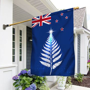 Discover New Zealand Silver Fern Christmas Tree Flag